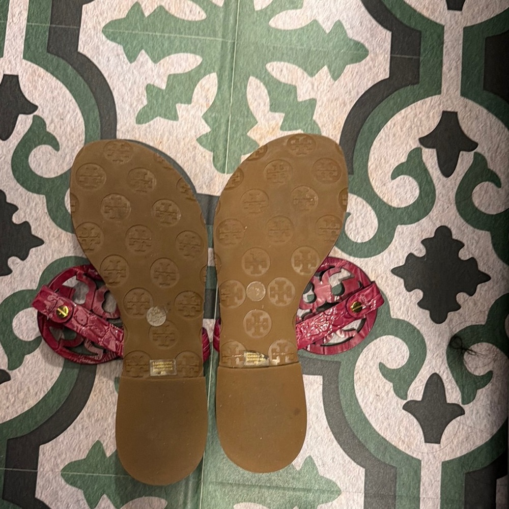 Tory Burch miller like new Pink Sandals - Picture 3 of 3